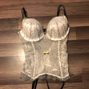 Victoria’s Secret Lace Bustier 36D